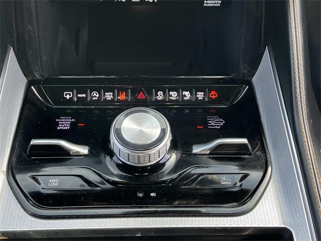 2022 Jeep Grand Wagoneer Series III