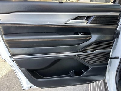 2022 Jeep Grand Wagoneer Series III