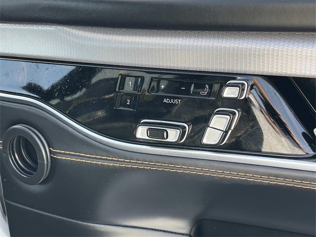 2022 Jeep Grand Wagoneer Series III