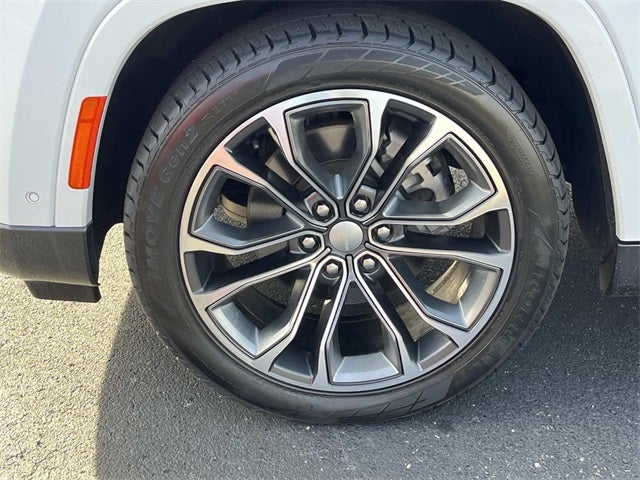 2022 Jeep Grand Wagoneer Series III