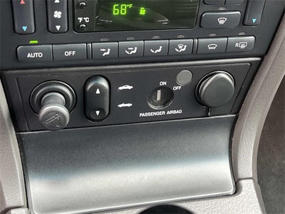 2002 Ford Thunderbird Base