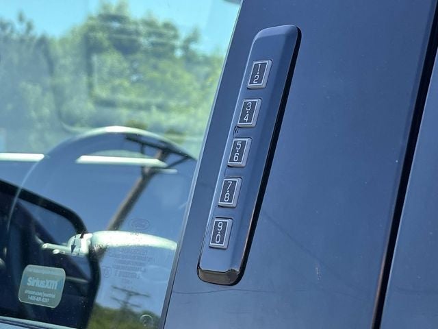 2024 Ford F-350SD Lariat DRW