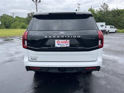 2025 Ford Expedition Active