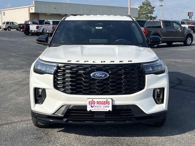2025 Ford Explorer ST-Line