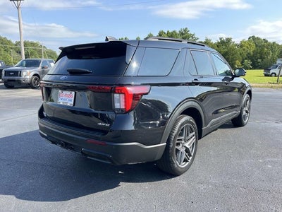 2025 Ford Explorer ST-Line