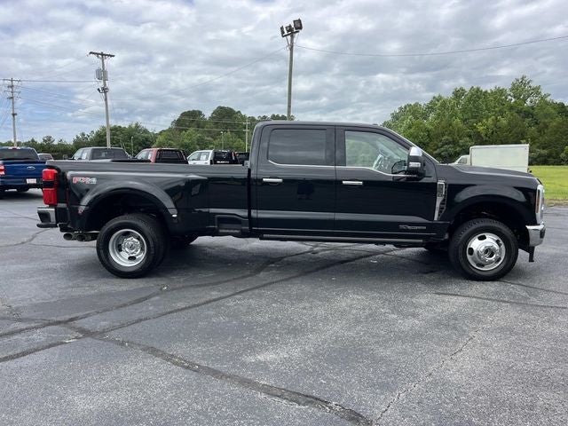 2025 Ford F-350SD Lariat DRW