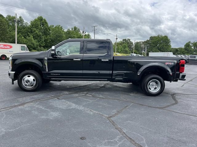 2025 Ford F-350SD Lariat DRW