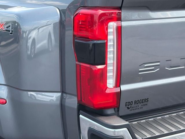 2023 Ford F-350SD Lariat DRW