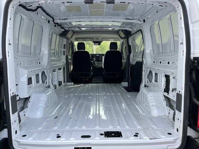 2022 Ford Transit-250 Base