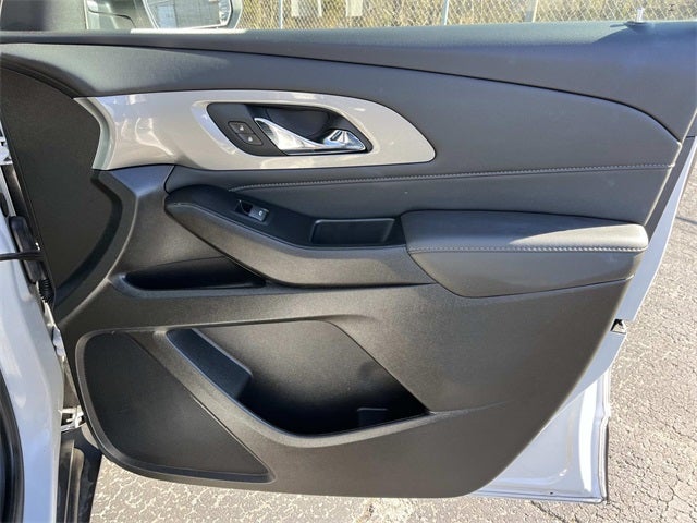 2024 Chevrolet Traverse Limited LT Cloth