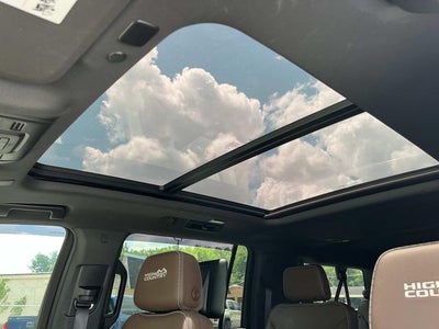 2023 Chevrolet Suburban High Country