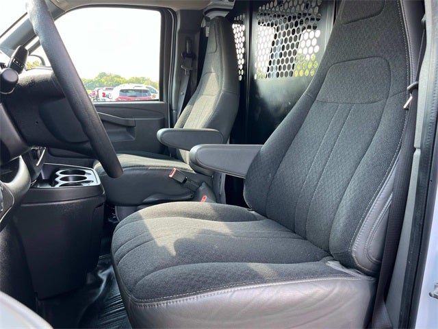 2023 GMC Savana 2500 Work Van