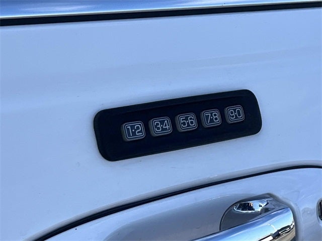 2004 Lincoln Town Car Signature