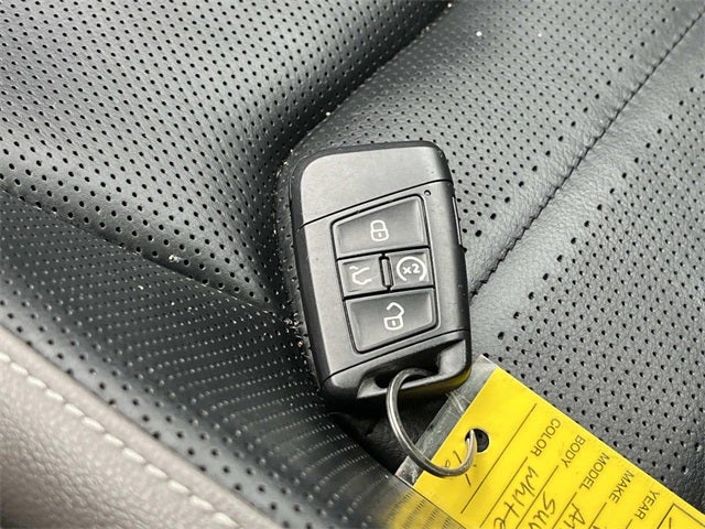 2022 Volkswagen Atlas 3.6L V6 SEL Premium R-Line