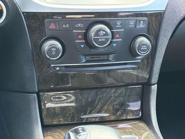2014 Chrysler 300 C
