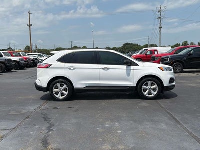 2022 Ford Edge SE