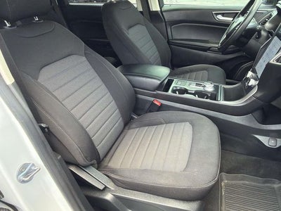 2022 Ford Edge SE