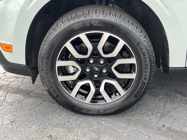 2023 Ford Maverick Lariat