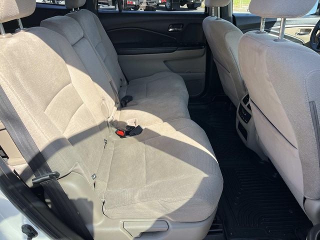 2017 Honda Pilot EX