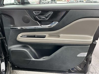 2025 Lincoln Corsair Premiere