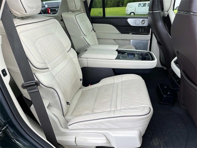 2024 Lincoln Navigator Black Label