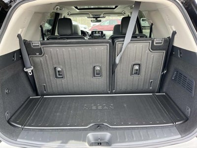 2025 Nissan Pathfinder Platinum