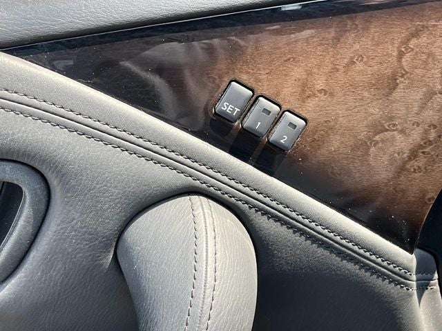 2012 INFINITI QX56 Base