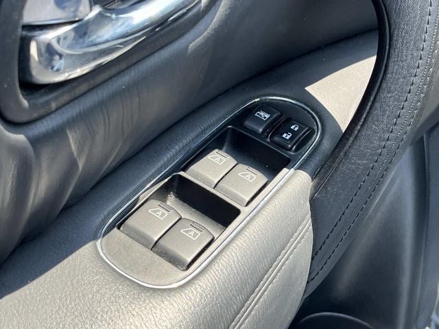 2012 INFINITI QX56 Base