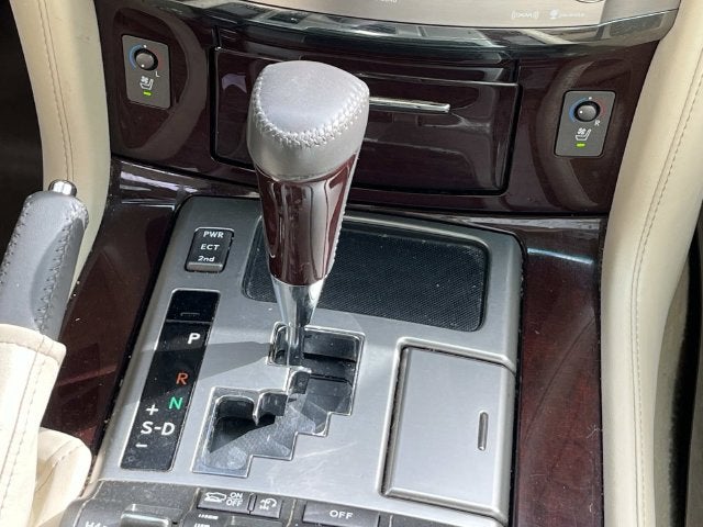 2013 Lexus LX 570