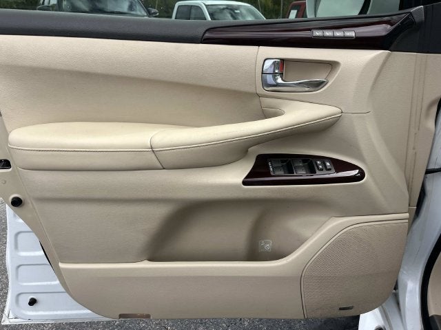 2013 Lexus LX 570
