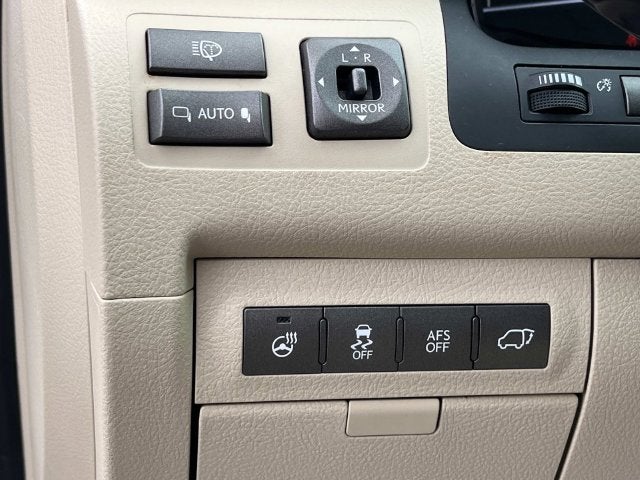 2013 Lexus LX 570