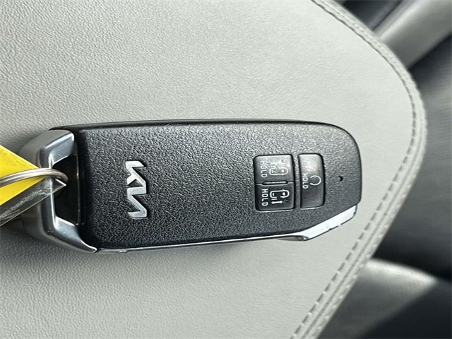 2022 Kia Carnival EX